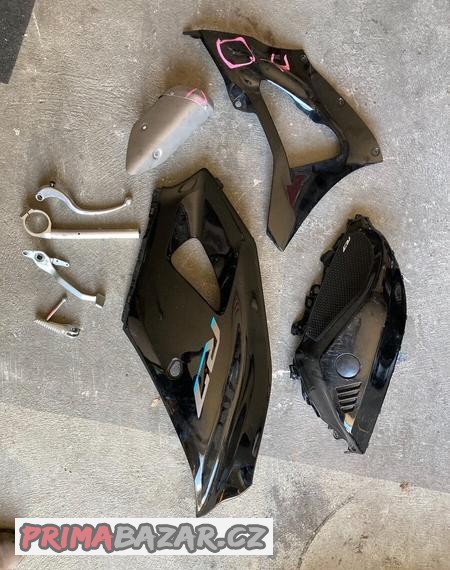 yamaha-r7-dily