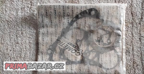 sada-tesneni-cometic-na-suzuki-lt500r-88-90