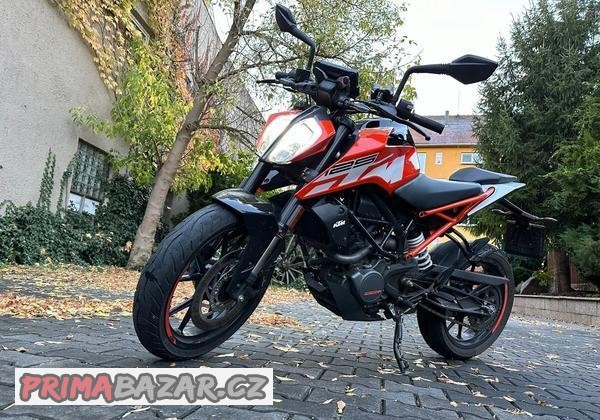 ktm-125-duke-oranzova