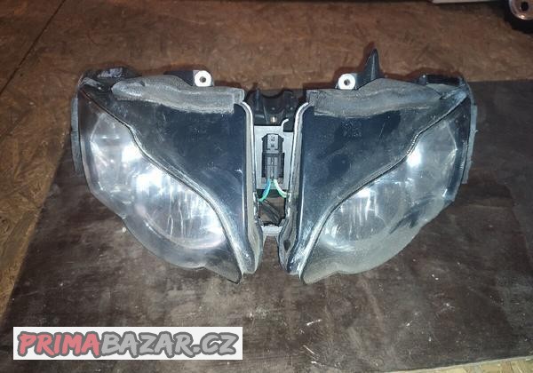honda-cbr-1000-rr-predni-svetlo