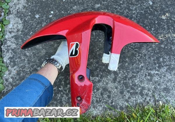 predni-blatnik-suzuki-gsxr-750-k6