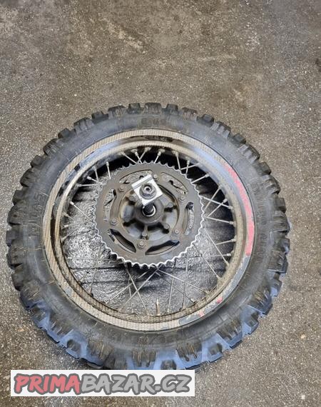 yamaha-xt-660-z-tenere-zadni-kolo