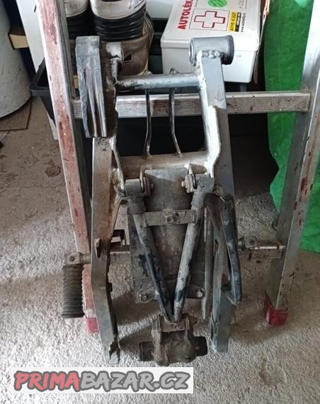 suzuki-dr-250