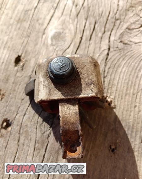 prepinac-svetel-s-tlacitkem-klaksonu-pal-magnet-90