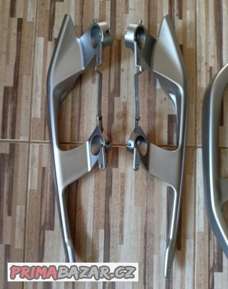 madla-yamaha-x-max-400-300-125-rok-2018-2022