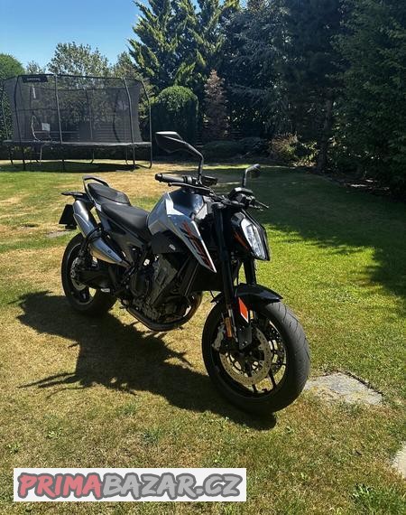 ktm-duke-790-2024