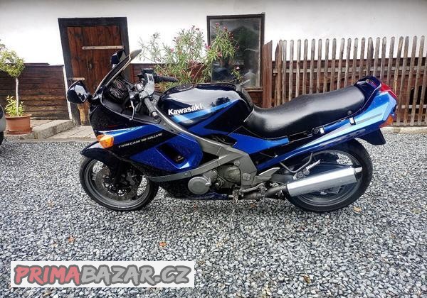 kawasaki-zzr-600