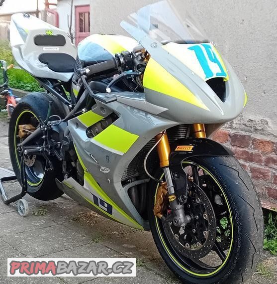 triumph-daytona-675-okruhovka