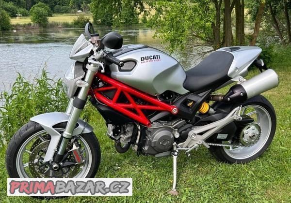 ducati-monster-1100