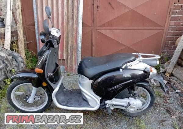 skutr-italjet-125