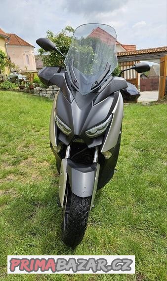 yamaha-x-max-300