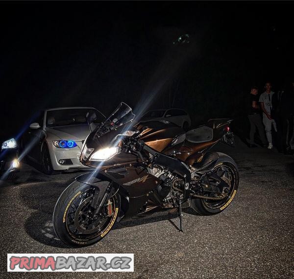 aprilia-rsv4r