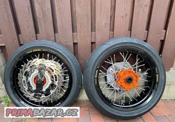 supermoto-kola-haanwheels-excel-r17-zanovni-topstav
