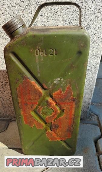 vojensky-kanystr-2-l
