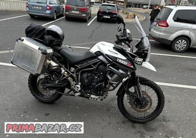 triumph-tiger-800-xca