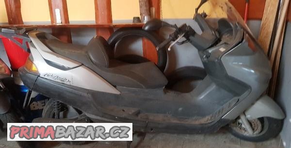 Yamaha YP 250, 1998, na náhradní díly