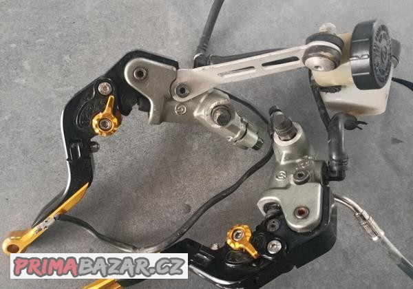 radialni-pumpy-brembo