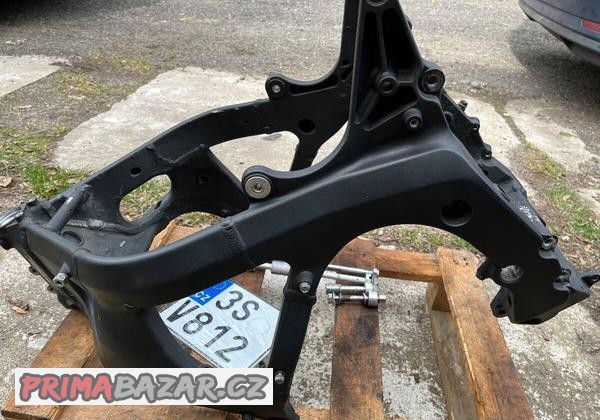 ram-s-doklady-na-honda-cbr600rr-pc37-05-06