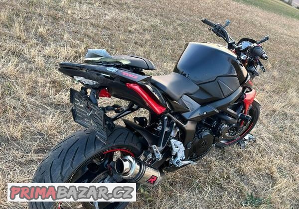 suzuki-gsr-750