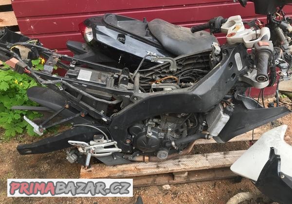 prodam-dily-na-derbi-gpr-125ccm-rv-2011