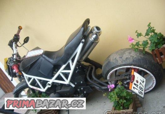 kawasaki-zzr-400-32-kw-vlastni-prestavba-na-streetfighter