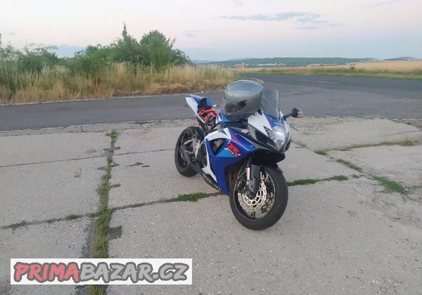 suzuki-gsx-r-750-k7