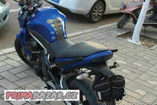 kawasaki-er6-svetlo