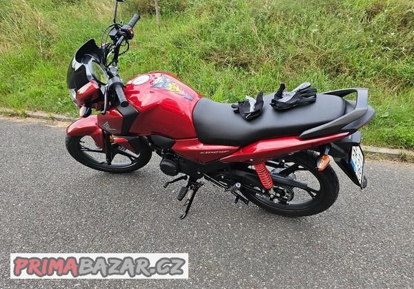 prodam-cervenou-hondu-cb125f