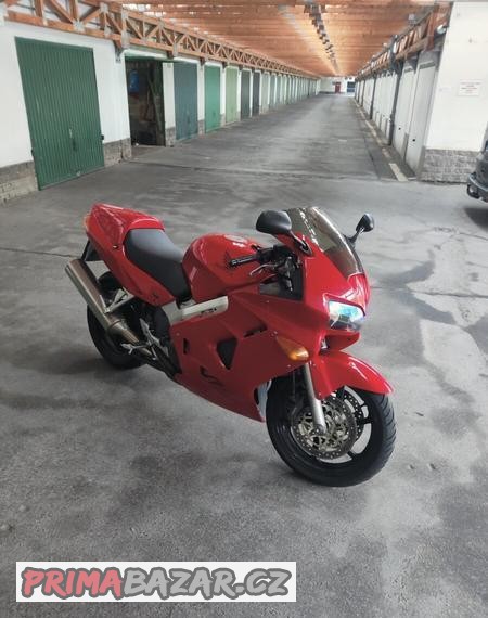 honda-vfr-800-rc46