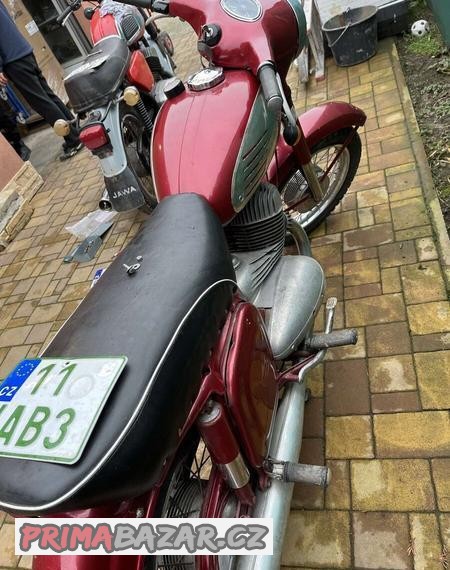 jawa-350-cz-znacky-veteran