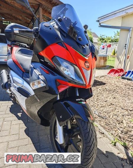 Aprilia SR Max 300 Aprilia SR Max 300