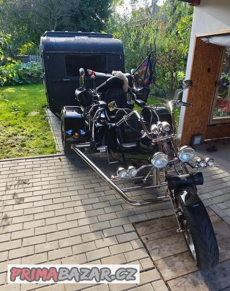 rewaco-1600ccm-s-karavanem