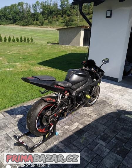 yamaha-yzf-r1-dily
