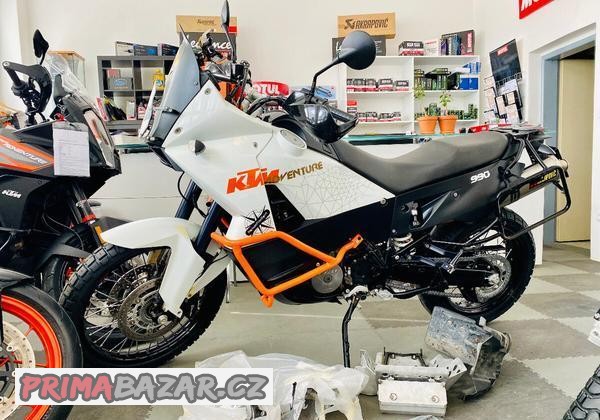 ktm-990-adventure-white-abs-akrapovic-vybava