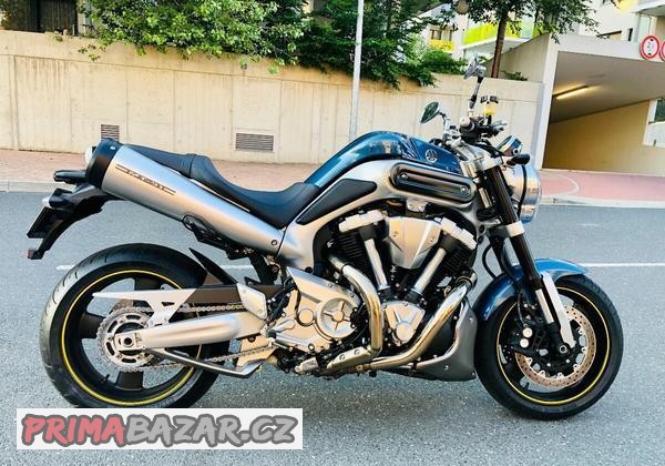 yamaha-mt-01-stav-noveho-stroje-1000km-akrapovice