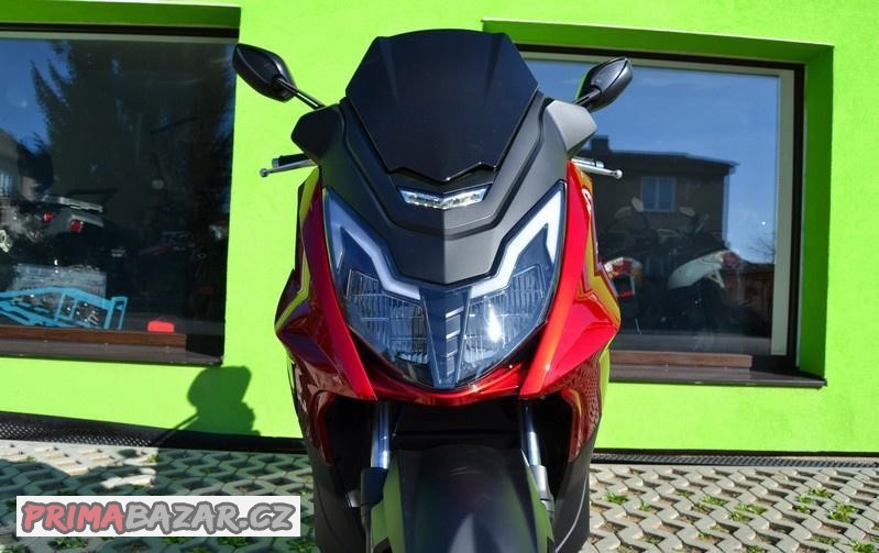 maximus-caesar-125-s-motorem-honda-8-5-koni