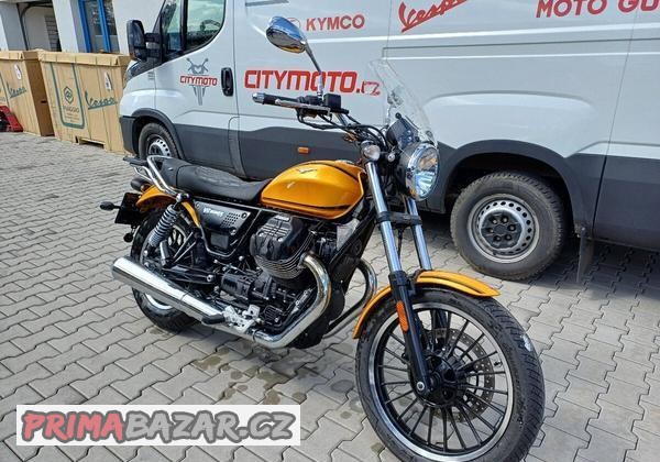 moto-guzzi-v9-roamer