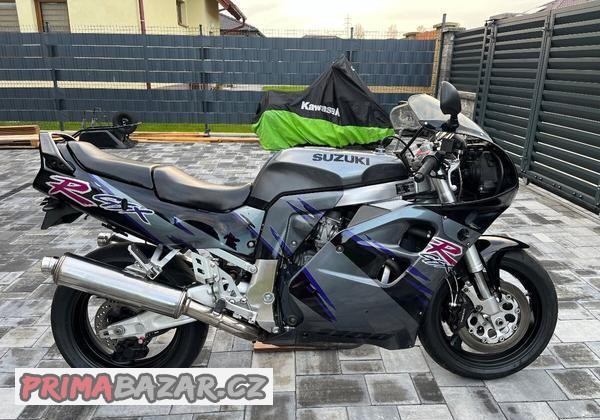 suzuki-gsxr-1100