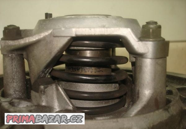 yamaha-2-takty-a-4-takty-nahradne-diely-wariator-remene