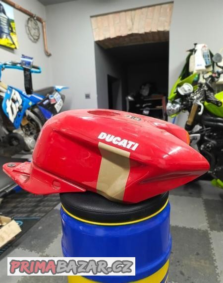 palivova-nadrz-ducati-1098