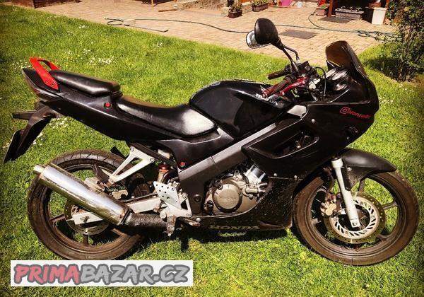motonadily-cbr125-r-2004-dily-na-moto