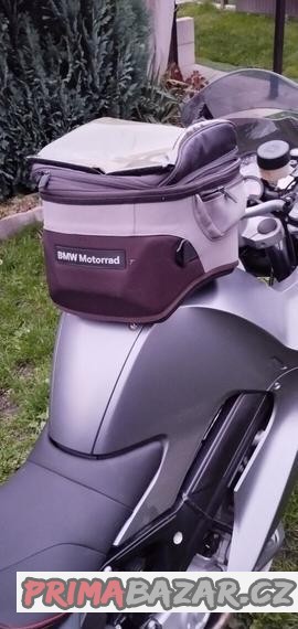 BMW f800st
