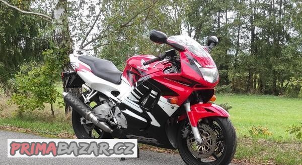 honda-cbr-600-f-typ-pc31-pekny-puvodni-stav
