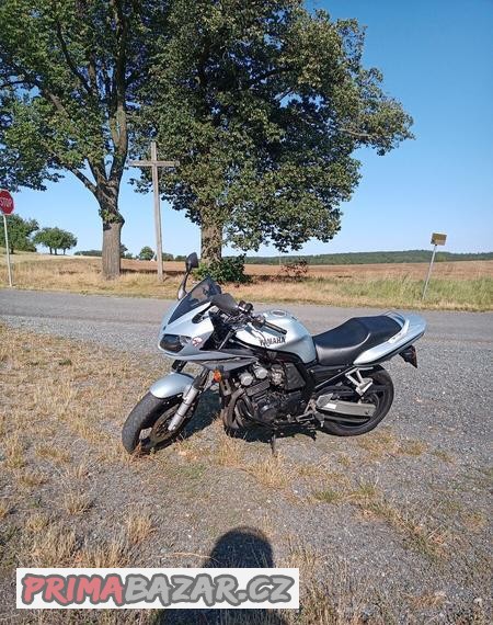 yamaha-fzs-600-fazer