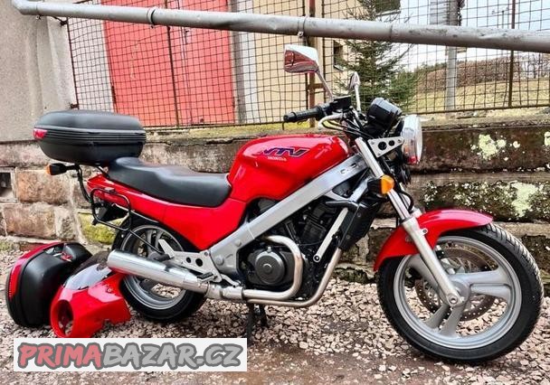 honda-ntv-650-rc33-kufry-givi