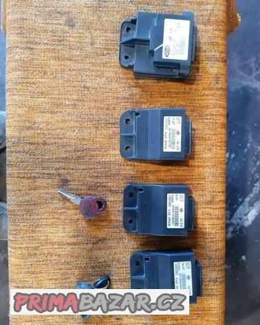 riadiace-jednotky-piaggio-125cm-bez-kluca-s-cipom-na-immo