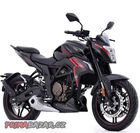 voge-300-r-black-model-2024-novy-motocykl