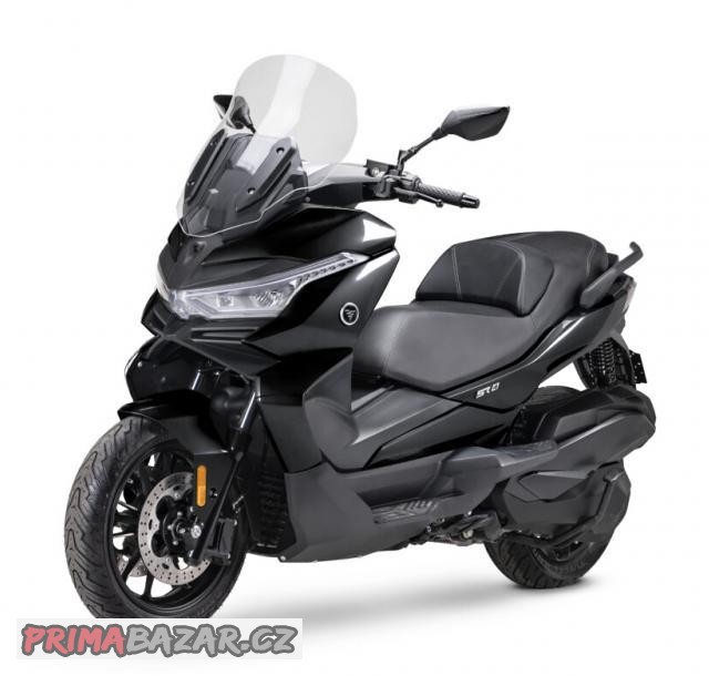 voge-sr4-max-350-lux-black-model-2024-novy-skutr