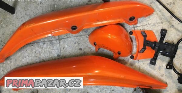 kawasaki-er6n-2006-plasty