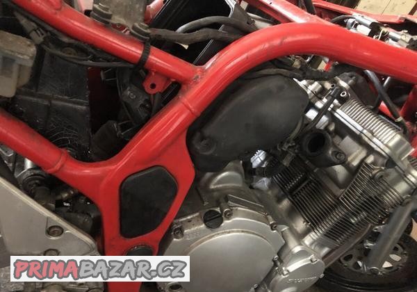 Suzuki Bandit veškeré Dily